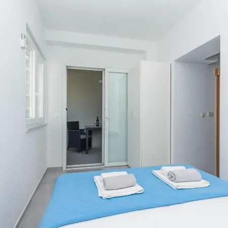 Apartman By The Sea - 20923 *