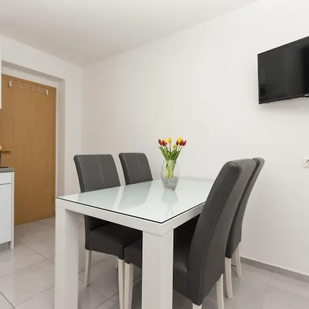 By The Sea - 20923 Apartman *
