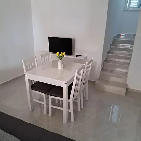 By The Sea - 20923 Apartman Makarska