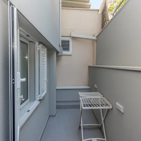 By The Sea - 20923 Apartman *