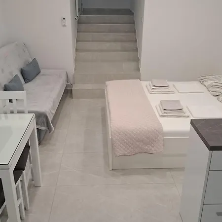 By The Sea - 20923 Apartman
