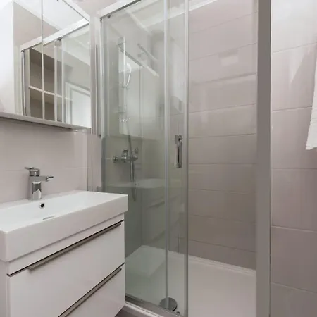 Apartman By The Sea - 20923 *