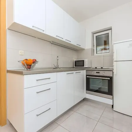 By The Sea - 20923 Apartman Makarska